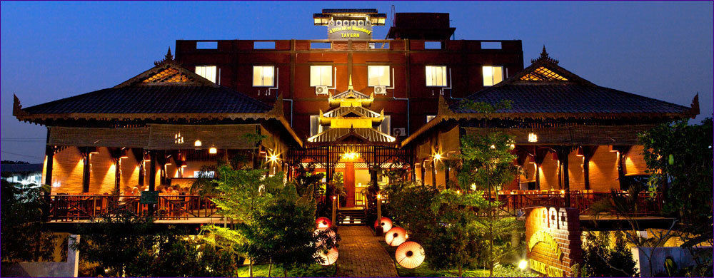 Bed and Breakfast A Little Bit Of Mandalay Tavern Экстерьер фото